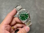 Clean Factory Rolex Oyster Perpetual 126000-0005 36mm Full 904L Green Dial - Image 4