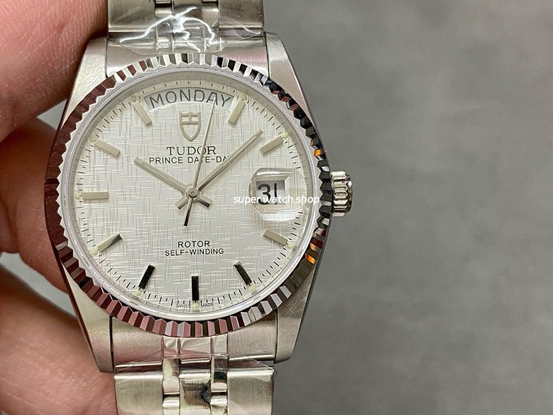 MKS-Factory-Tudor-Date-Day-76214-0009-35mm-Full-Steel-Silver-Dial-15.jpg MKS Factory Tudor Date-Day 76214-0009 35mm Full Steel Silver Dial - Image 1