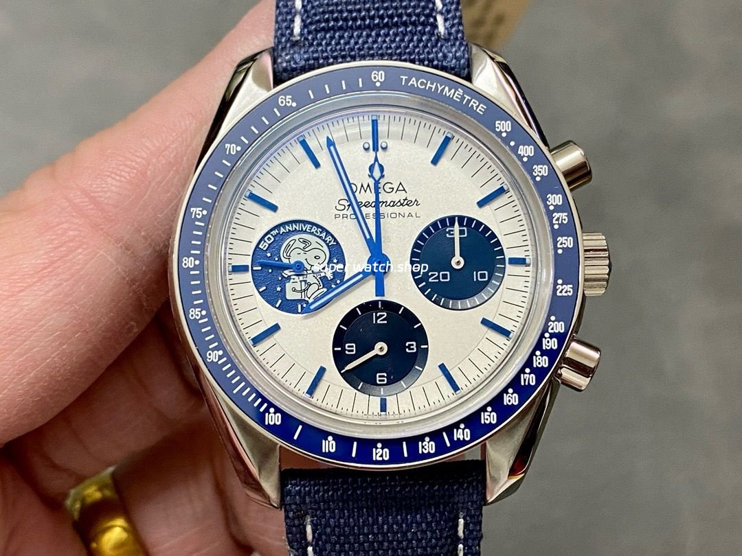 OS-Factory-Omega-Speedmaster-Silver-Snoopy-Award-310.32.42.50.02.001-42mm-Steel-Canvas-Strap-White-Dial-6.jpg OS Factory Omega Speedmaster Silver Snoopy Award 310.32.42.50.02.001 42mm Steel Canvas Strap White Dial - Image 1