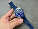 VS Factory Omega Seamaster Diver 300M 210.62.42.20.03.001 Co‑axial Master Chronometer 42mm Rose Gold Rubber Strap Blue Dial - Image 4
