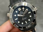 VS Factory Omega Seamaster Diver 300M 210.92.44.20.01.001 43.5mm Ceramic Rubber Strap Black Dial - Image 2