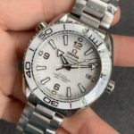 VS Factory Omega Seamaster Planet Ocean 215.30.40.20.04.001 39.5mm Full Steel White Dial - Image 3