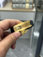 VS Factory Rolex Yacht-Master 226658 42mm Yellow Gold Oysterflex Black Dial - Image 6